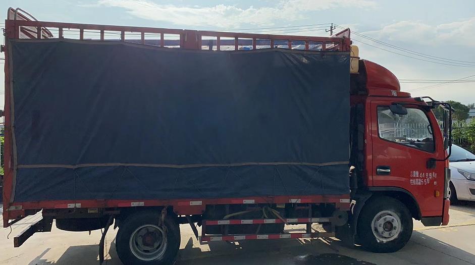 客戶復(fù)購(gòu)的第5、6臺(tái)鋁材切割機(jī)出庫(kù)了，節(jié)前發(fā)貨，節(jié)后售后調(diào)試